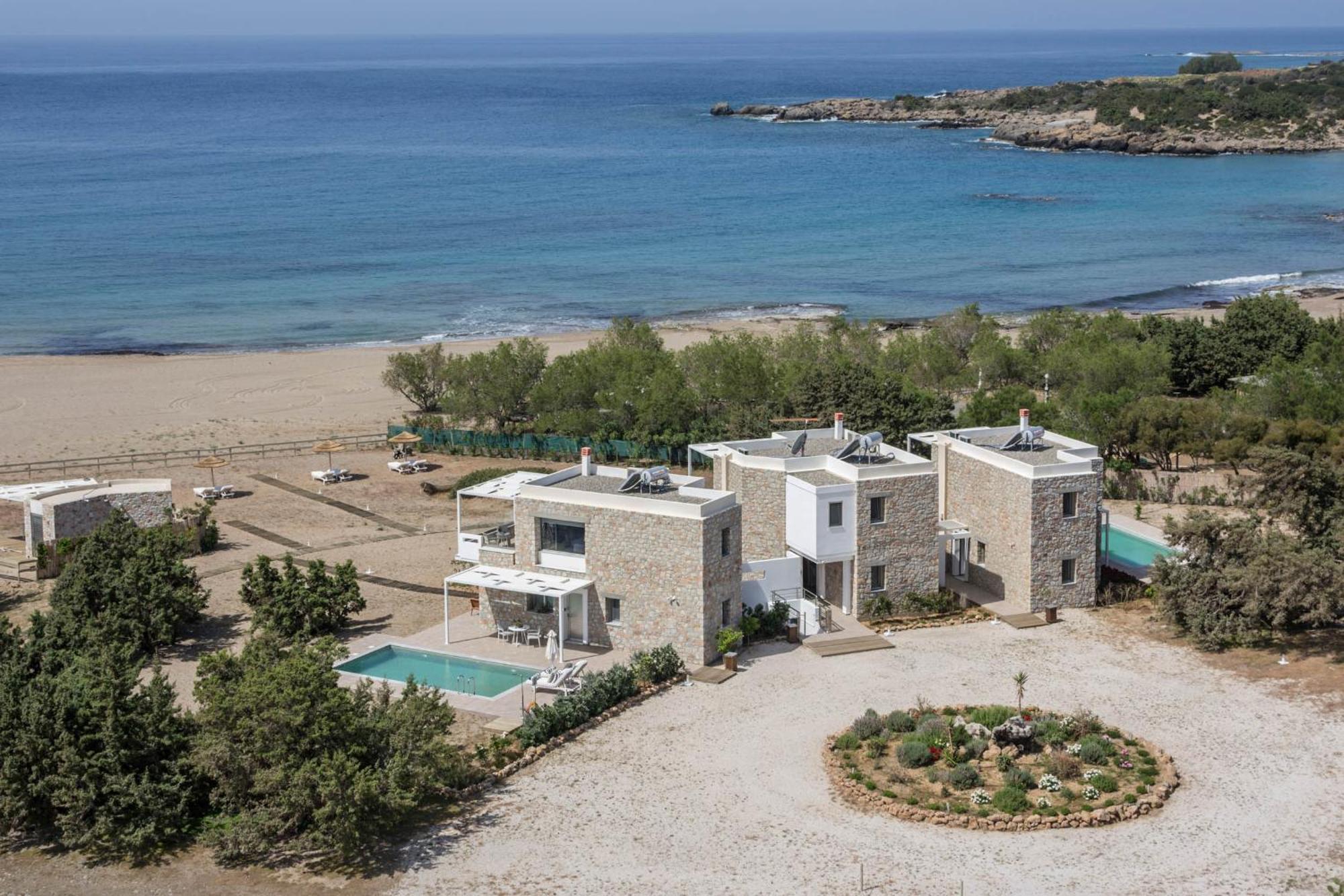 Cedar Bay Beachside Villas Παλαιοχώρα Εξωτερικό φωτογραφία